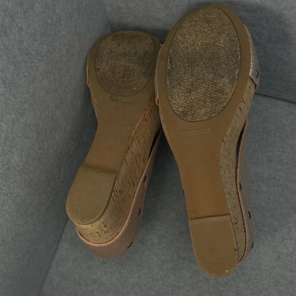 Lucky Brand Miller 2 Women's 10 US Cork Wedge Slip On Sandals Peach Metallic